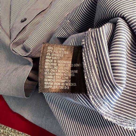 Worthington Women Blue pinstripe Button front ¾ length Sleeve Blouse - Picture 6 of 9